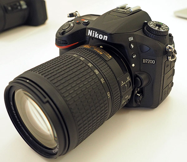 Sharpest and Longest Range Digital Camera Available in the Market